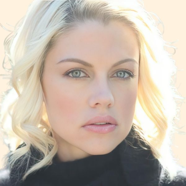 Carrie Simmons, Therapist