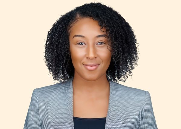 Candice McCray, Therapist