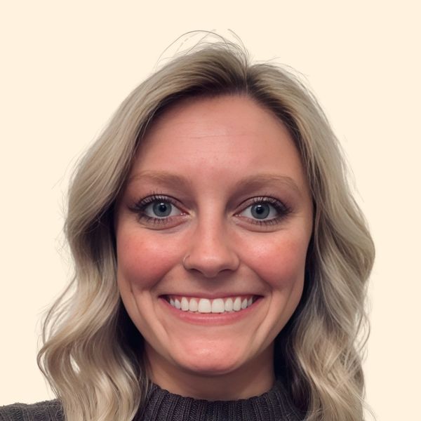 Nicole Anderson, Therapist
