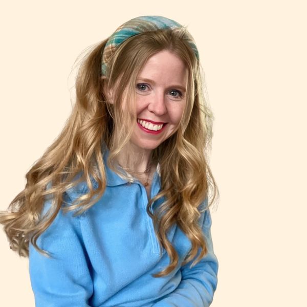 Abbey Blue, Therapist