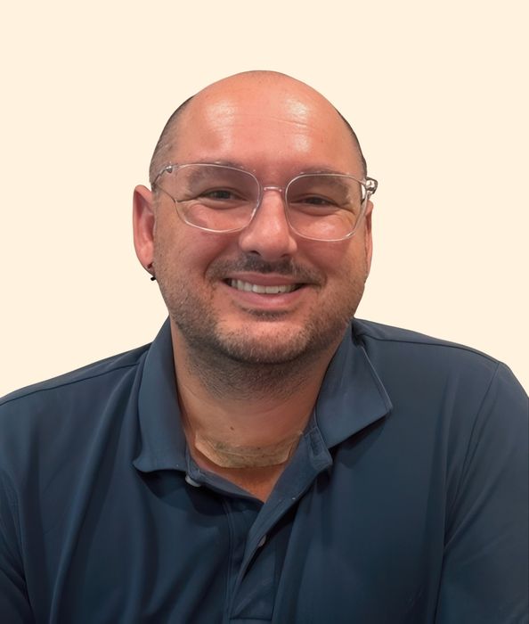Nicholas Weiss, Therapist
