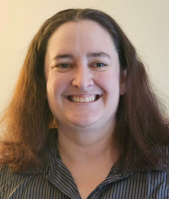 Robyn Skolnik, Therapist