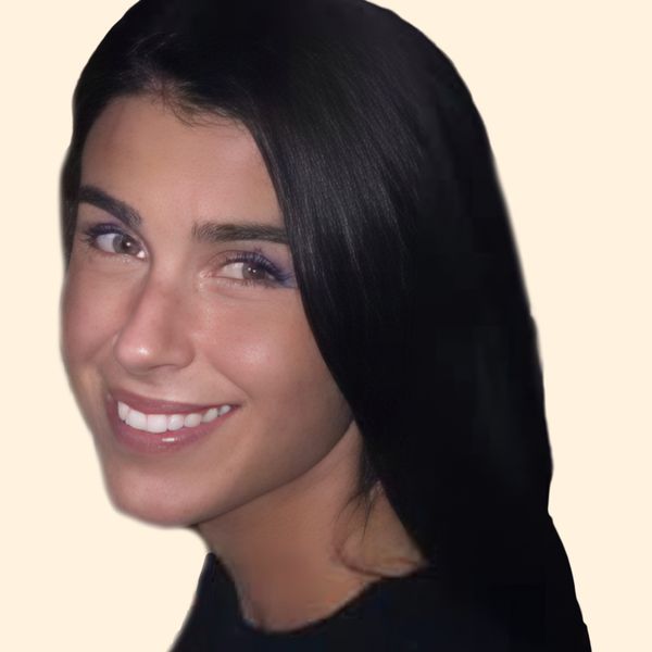 Lauren O'Neill, Therapist