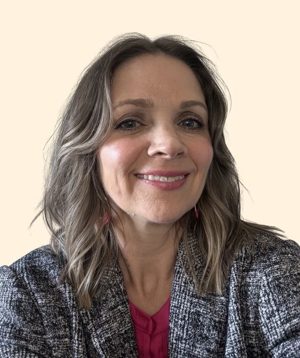 Beth D'Arrissi, Therapist