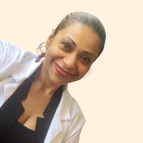 Carmen Claudio, Therapist