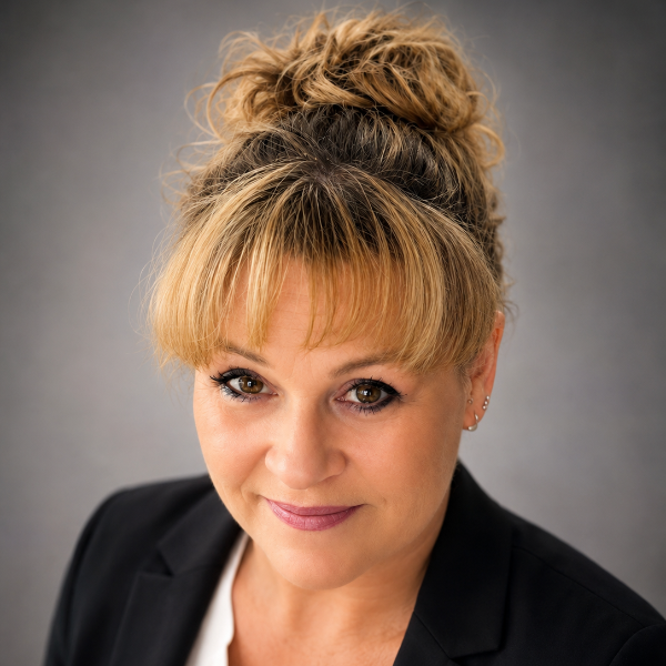 Beth Schofield, Therapy Clinician