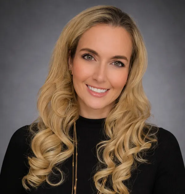Tiffany Smith, Therapist