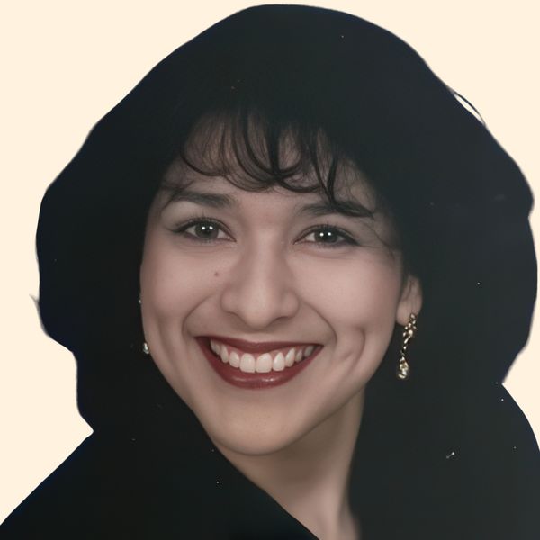 Lisa Massaro, Therapist