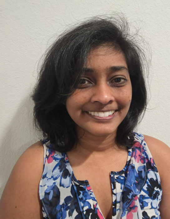 Dilini Briggs, Therapist