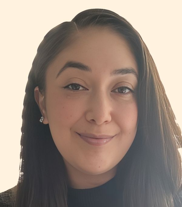 Saira Oliveros, Therapist