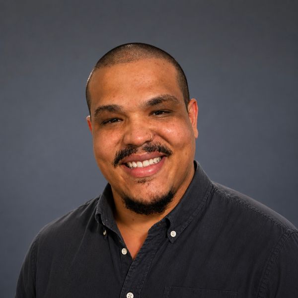 Evan Lowe, Therapist