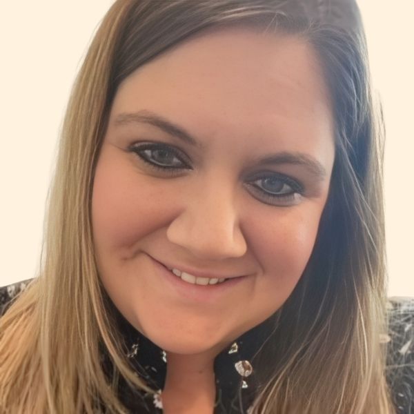 Misty Roeder, Therapist