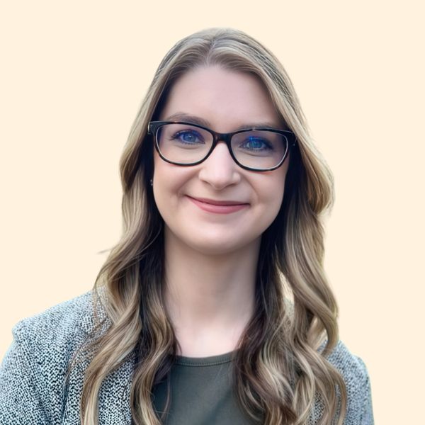 Emily Carroll, Therapist