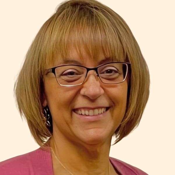 Lisa Neely, Therapist