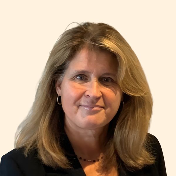 Julie Guido, Therapist