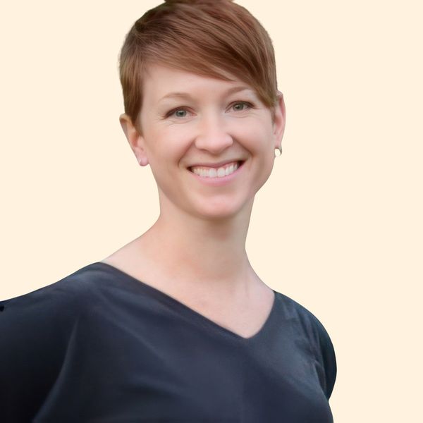 Jessica Hendrix, Therapist
