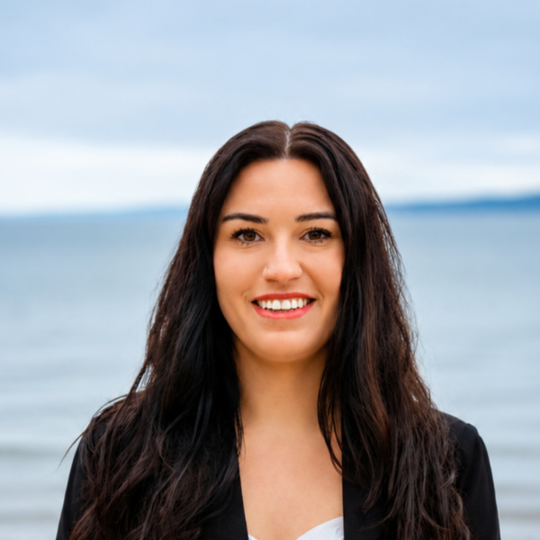 Kara Erb, Therapist