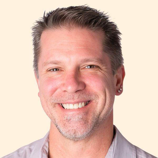 Michael Daniewicz, Therapist