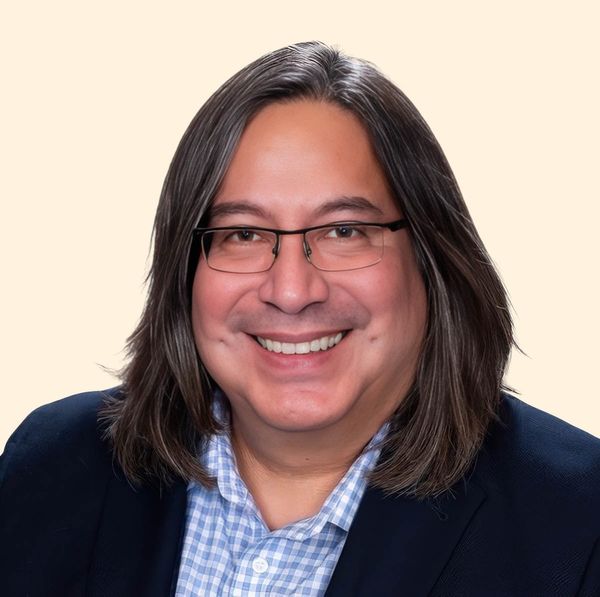 Raymond Saucillo, Therapist