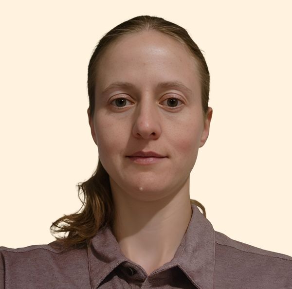 Lana Medvedeva, Psychologist