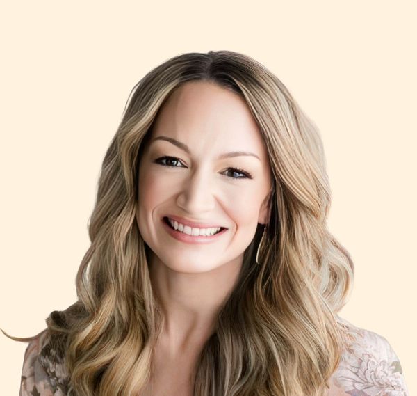Kellie Steele, Therapist