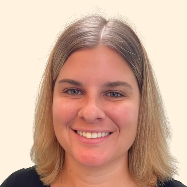 Kari Olsen, Therapist
