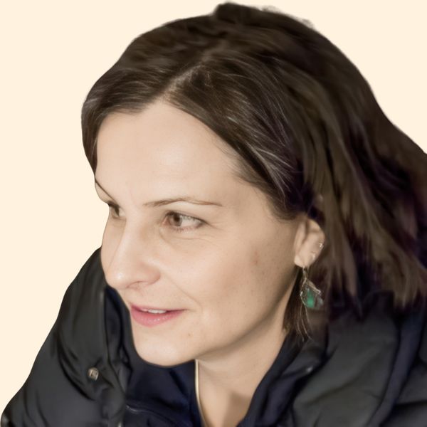 Claudia Wood, Therapist