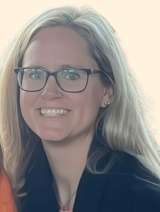 Tiffany Considine, Therapist