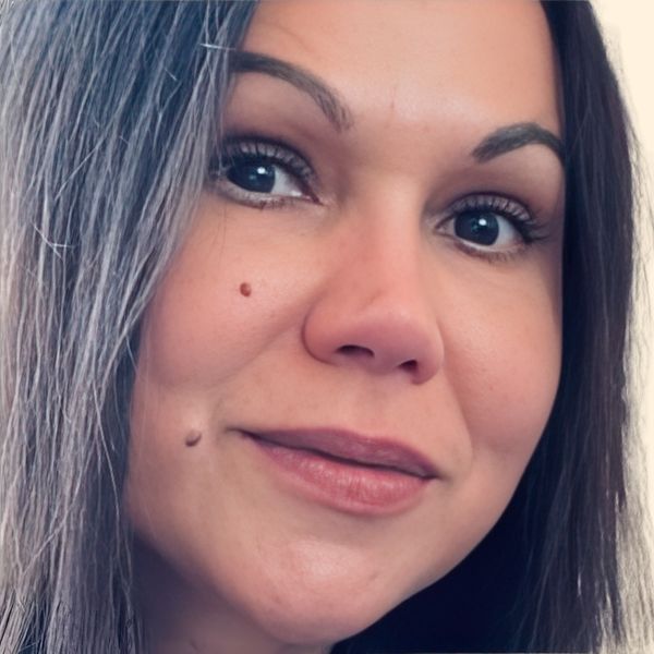 Dumitrela Negru, Therapist