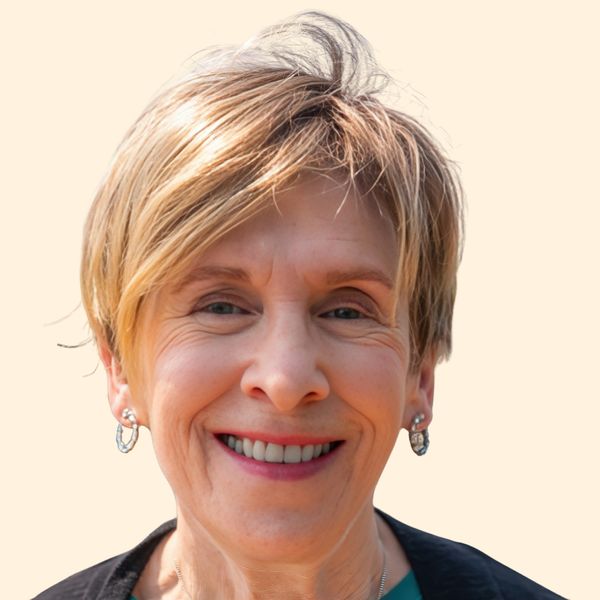 Victoria Mamin, Therapist