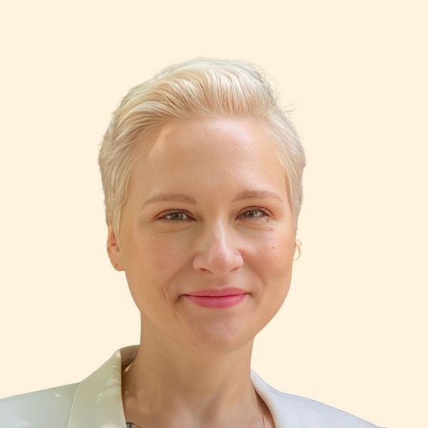 Rae DeBehnke, Therapist