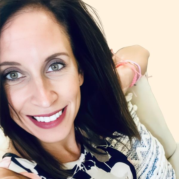 Melissa Davis, Therapist
