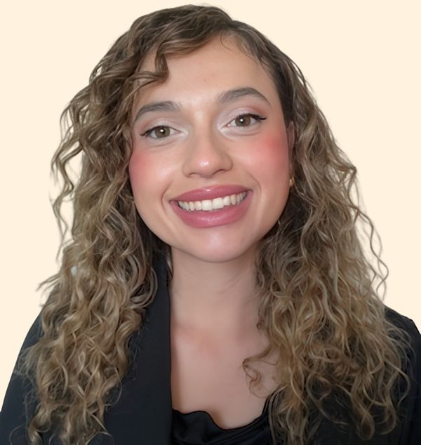 Kristen Flores, Therapist