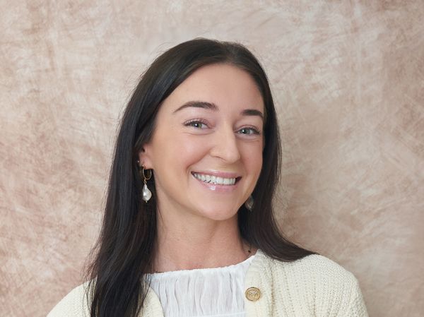 Alexandra Nardachone, Therapist