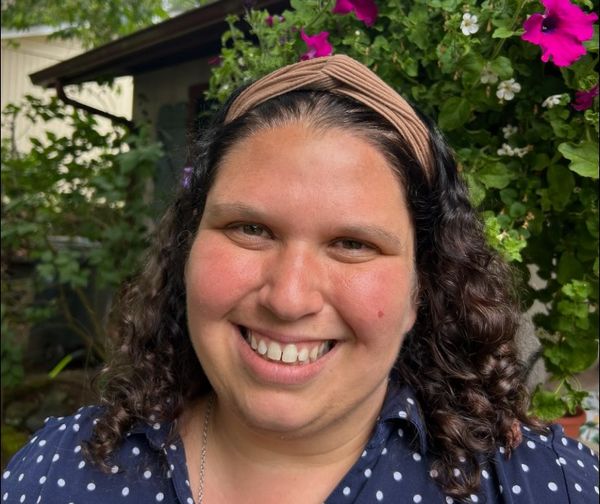 Sarah Cairo, Therapist