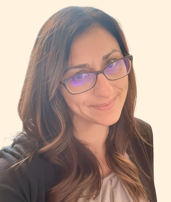 Katie Austin, Therapist