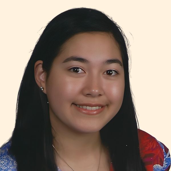 Julia Cha Fong, Therapist