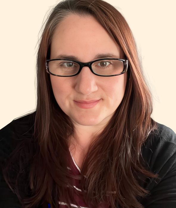 Elizabeth Kobak, Therapist