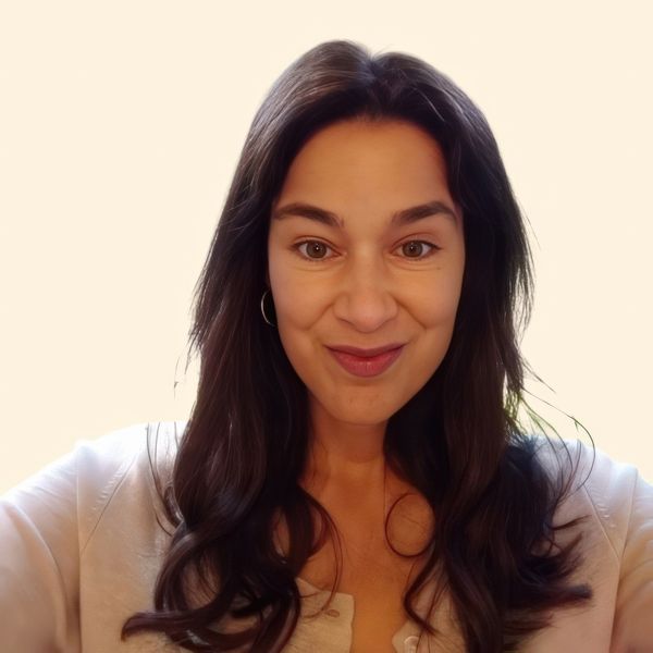 Dana McDonald, Therapist