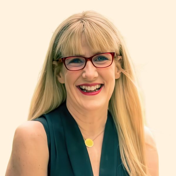 Naomi Mimnaugh, Therapist