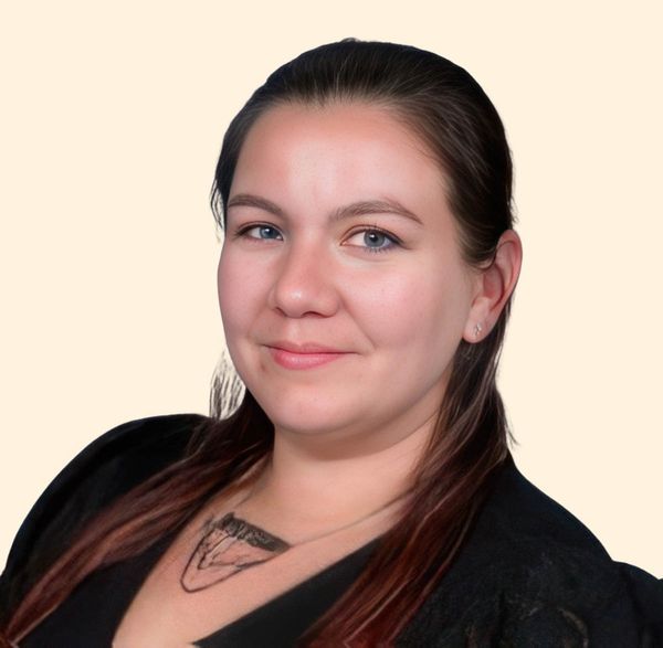 Shayna Hintze, Therapy Clinician