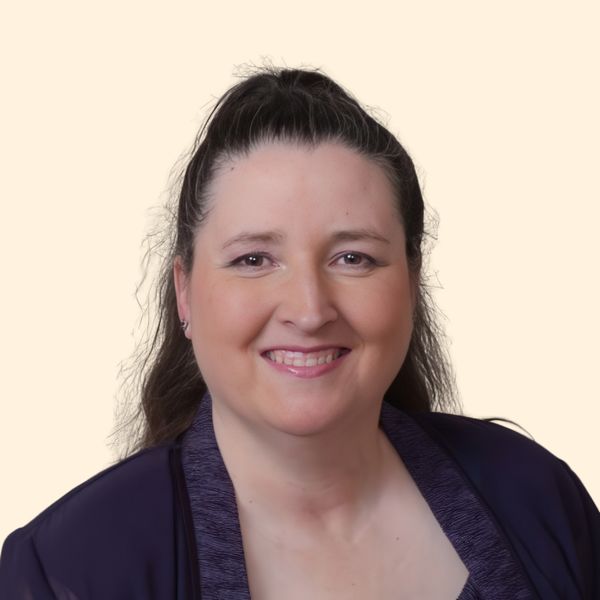 Tracy Murray, Therapist