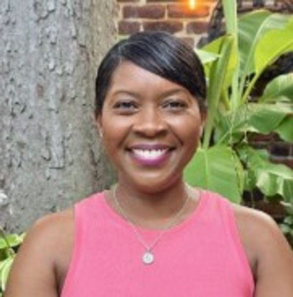 Shavon Bailey, Therapist