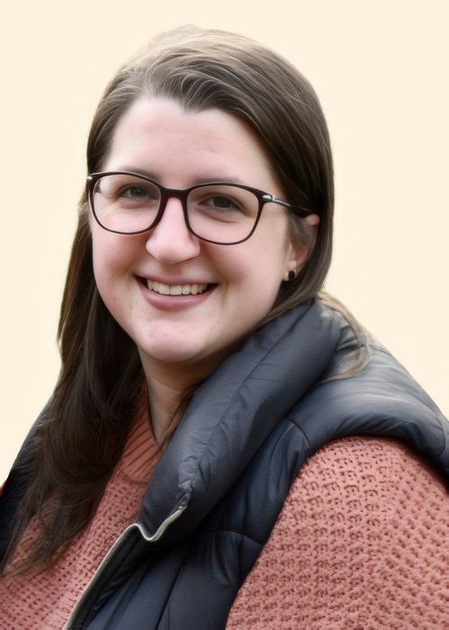 Courtney Keefe, Therapist