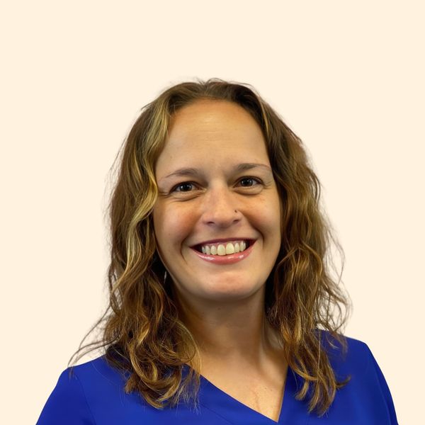Jenna Oliver, Therapist