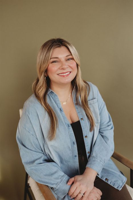 Lacey Lowers, Therapist