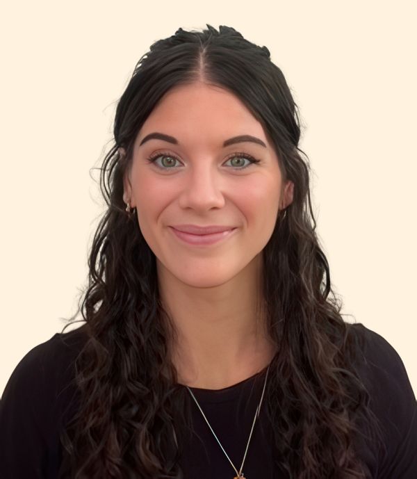 Briana Smith, Therapist
