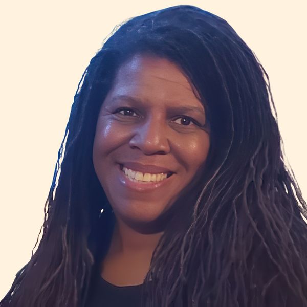 Dr. Tracie, Psychiatrist