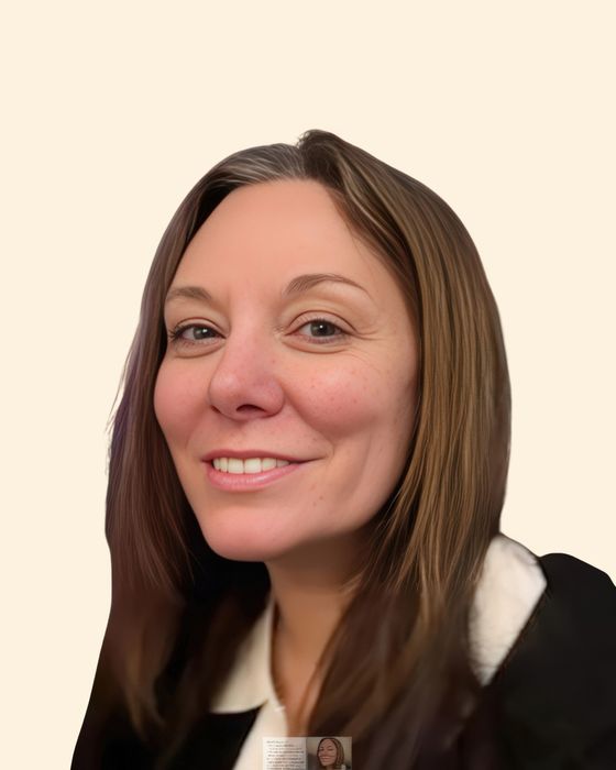 Angela Long, Therapist