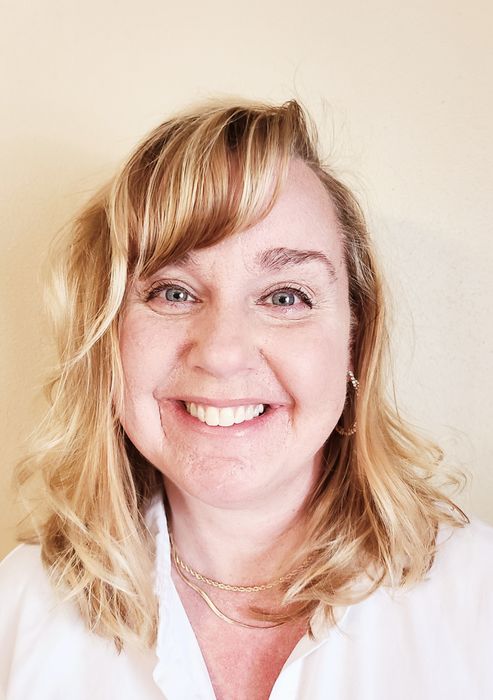 Erin Macier, Therapist